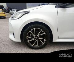 Toyota Yaris 4nd SERIE 1.5 Hybrid 5 porte Sty... - 9