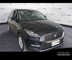 Jaguar E-Pace 2021 2.0d i4 mhev R-Dynamic S a... - 3