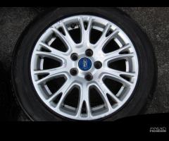 Ford C-Max Cerchi e Gomme 215/55/16 M+S