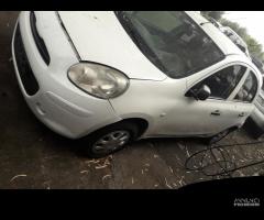 Nissan micra 2014 hr12