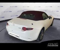 Mazda MX-5 2015 Soft Top 1.5 100th Anniversary - 6