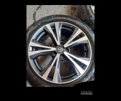 Nissan Qashqai Cerchi e Gomme 215/55/18 Estive