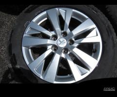 Peugeot 3008 Cerchi e Gomme 215/65/17