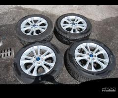 Ford Kuga Cerchi e Gomme 235/55/17 Estive - 1