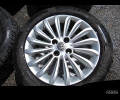 Opel Adam Cerchi e Gomme 195/55/16 Estive