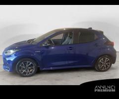 Toyota Yaris IV 2020 1.5h Lounge - 8