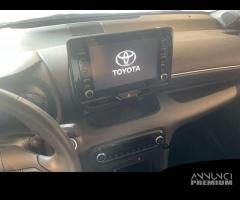 Toyota Yaris IV 2020 1.5h Lounge - 18