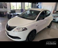 Lancia Ypsilon 01M My23 1.0 Firefly 70 CvStar...