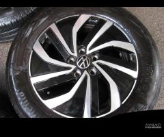 Volkswagen Polo Cerchi e Gomme 185/65/15 2022 - 6