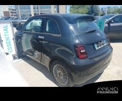 FIAT 500 BEV HATCHBACK M Nuova Hatchback My23... - 3