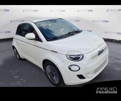 FIAT 500 BEV HATCHBACK M Nuova Hatchback My23...