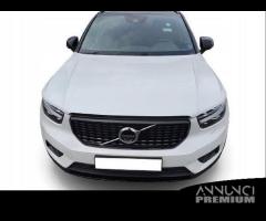 VOLVO XC40 Muso musata frontale completo R-DESIGN - 1