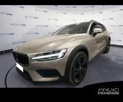 Volvo V60 Cross Country V60 II 2023 Cross Cou...