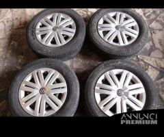 Volkswagen Polo Gomme e Cerchi In Ferro 175/70/14