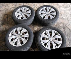 Peugeot 208 Gomme e Cerchi In Ferro 185/65/15