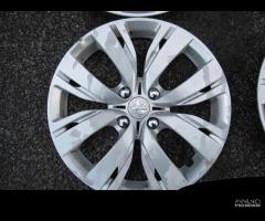 Peugeot 208 Gomme e Cerchi In Ferro 185/65/15