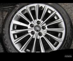 Ford Focus Cerchi e Gomme 215/50/17 Estive