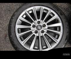 Ford Focus Cerchi e Gomme 215/50/17 Estive