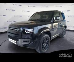 Land Rover Defender VII 2020 90 Diesel 90 3.0...