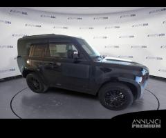 Land Rover Defender VII 2020 90 Diesel 90 3.0...