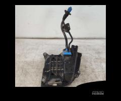 8W0131878BH serbatoio ADBlue Audi A4 B9 Avant S-li - 4