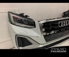 AUDI Q2 restyling Muso musata frontale completo Ra