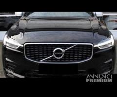 VOLVO XC60 II Muso musata frontale completo R DESI - 1