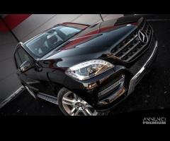 Mercedes ML W166 2011>2015 Pedane laterali OEM