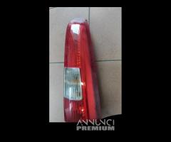 Fanale posteriore dx superiore Volvo V70