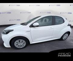 Toyota Yaris IV 2020 1.5h Active - 8