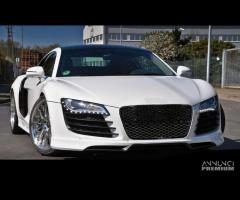 AUDI R8 2007>2012 Paraurti anteriore RS Sport look