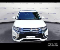 Mitsubishi Outlander III 2016 Benzina phev 2....