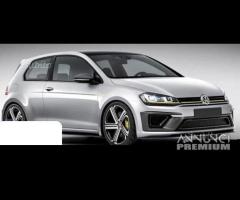 Volkswagen Golf 7 Bodykit R400 look con scarico