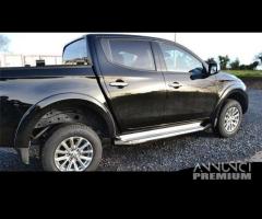 Mitsubishi L200 2019> Pedane laterali Perfect