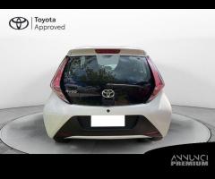 Toyota Aygo II 2018 5p 5p 1.0 x-cool 72cv - 5