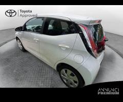 Toyota Aygo II 2018 5p 5p 1.0 x-cool 72cv - 8