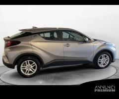 Toyota C-HR I 2020 1.8h Active e-cvt - 4