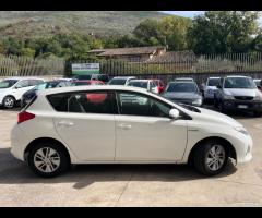 Toyota Auris 1.8 Hybrid 5 porte