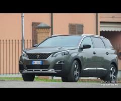 ricambi usati peugeot 5008 2017 #z