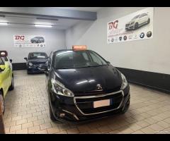 Peugeot 208 Allure 1.2 benzina 2018 - 17