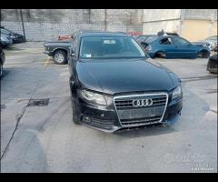 Audi A4 B8 2.0 TD CAG Demolita - Per Ricambi