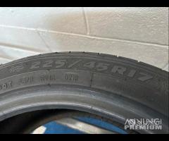 2 gomme 225/45 R17. Debica Estive