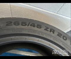 265/45 R20 e 295/40 R20. Continental 80% - 4