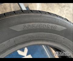 2 gomme 225/60 R16. Jinyu Seminuove all 95%