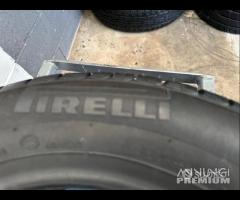 2 gomme 205/60 R15. Pirelli Seminuove