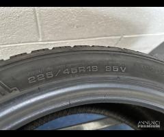 2 gomme 225/45 R18. Dunlop Invernali al 80%