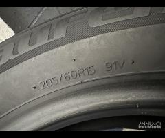 2 gomme 205/60 R15. Laufenn Estive al 85%