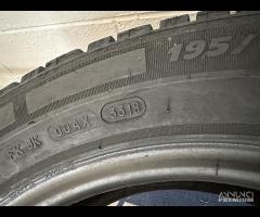 2 gomme 195/60 R16 C. Michelin Invernali al 90%