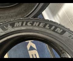 4 gomme 235/45 R18. Michelin Invernali al 85% - 4