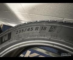 4 gomme 235/45 R18. Michelin Invernali al 85% - 3